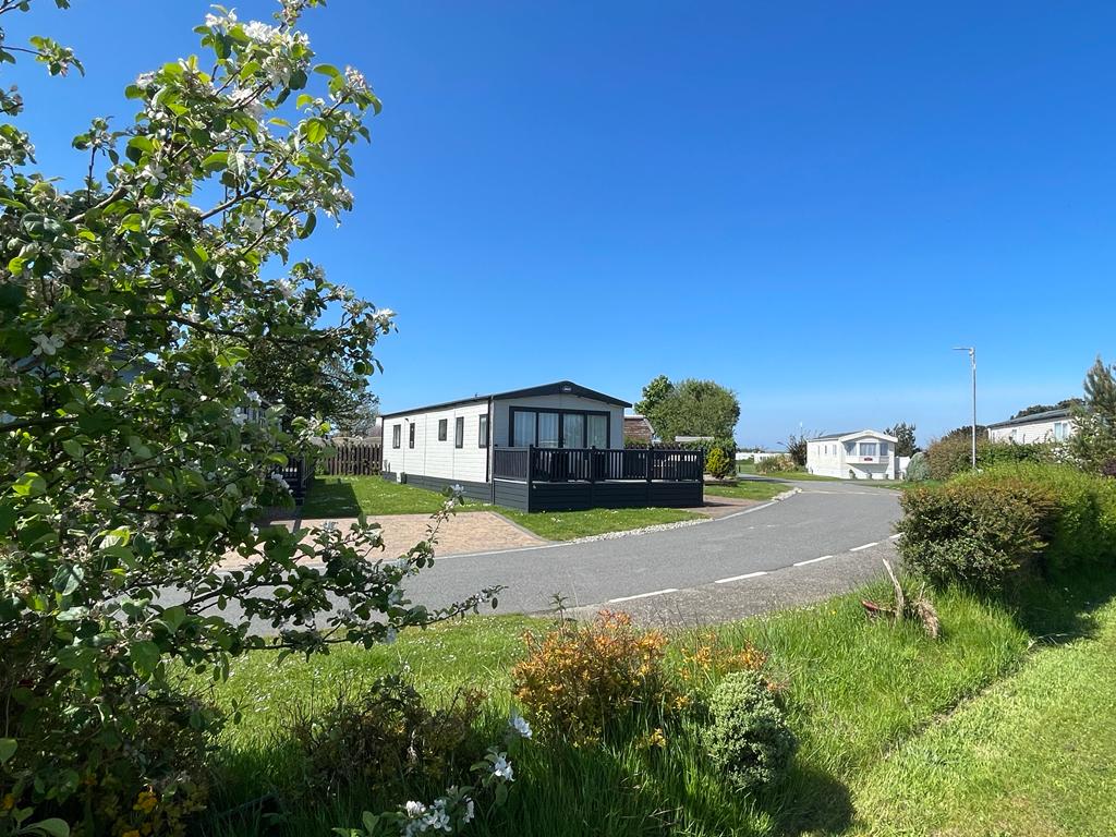 Dinlle Caravan Park