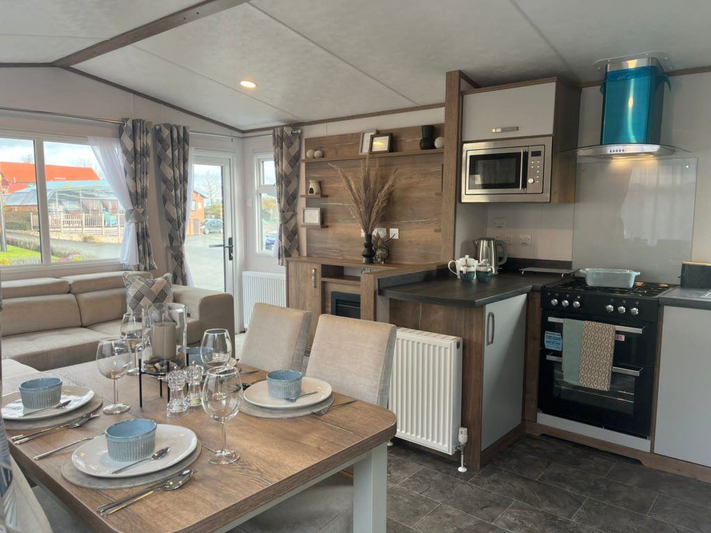 2023 Carnaby Oakdale