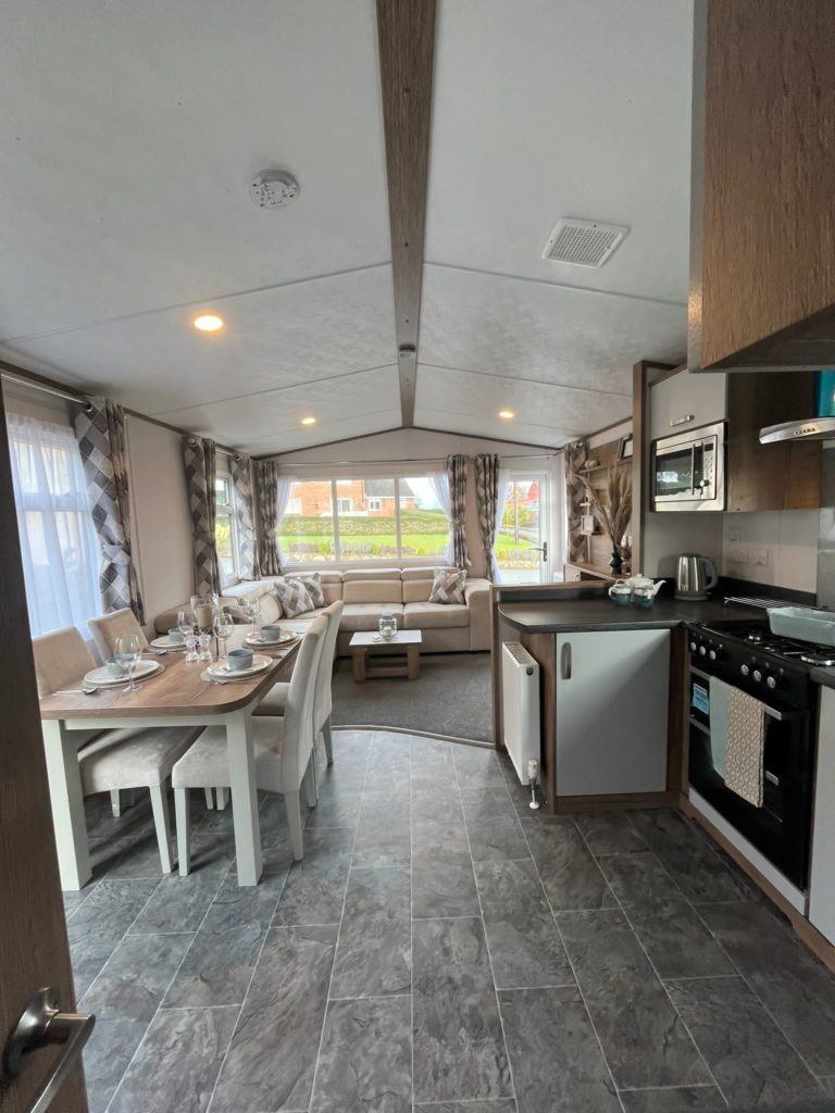 2023 Carnaby Oakdale