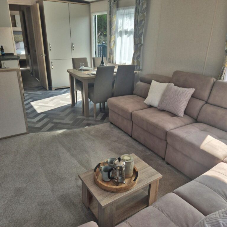 2021 Carnaby Oakdale