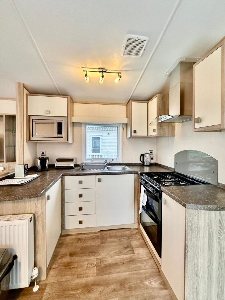 2018 Carnaby Oakdale