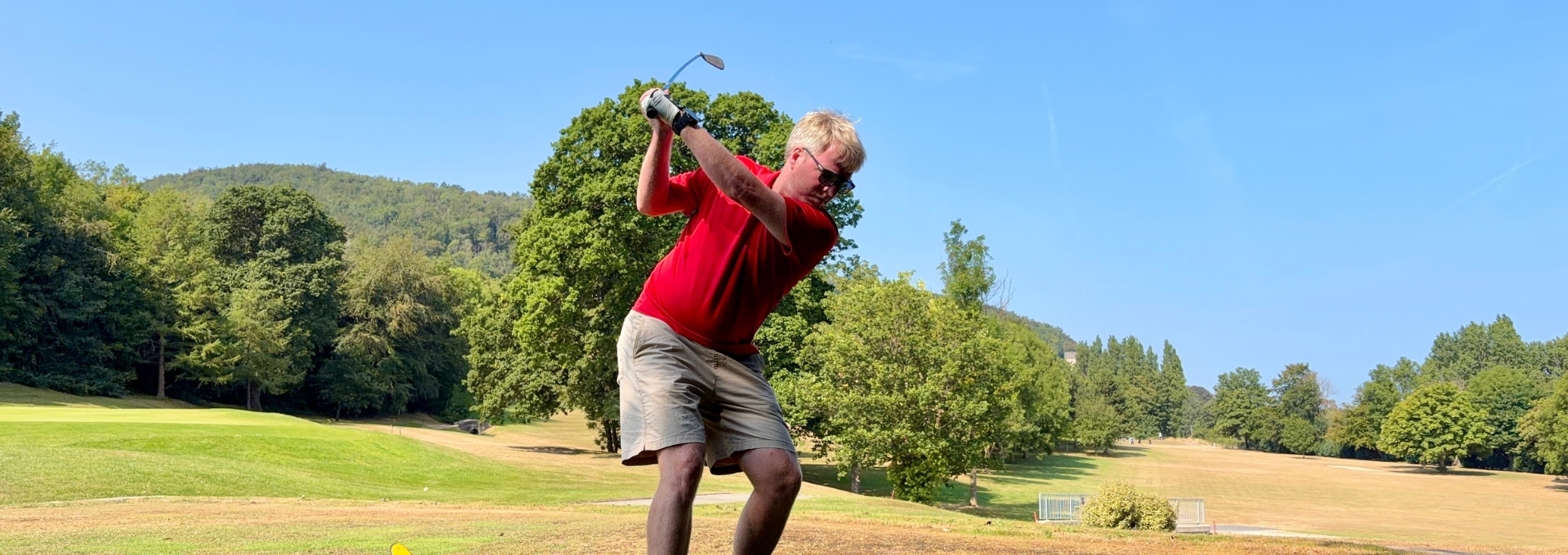 Golfer taking part in The Beach Caravan Park Annual Golf Day